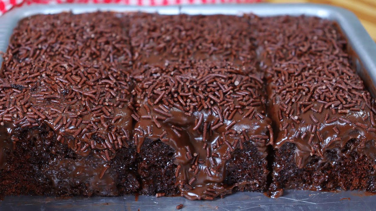 Bolo de Chocolate Molhadinho com Café Um Clássico Irresistível