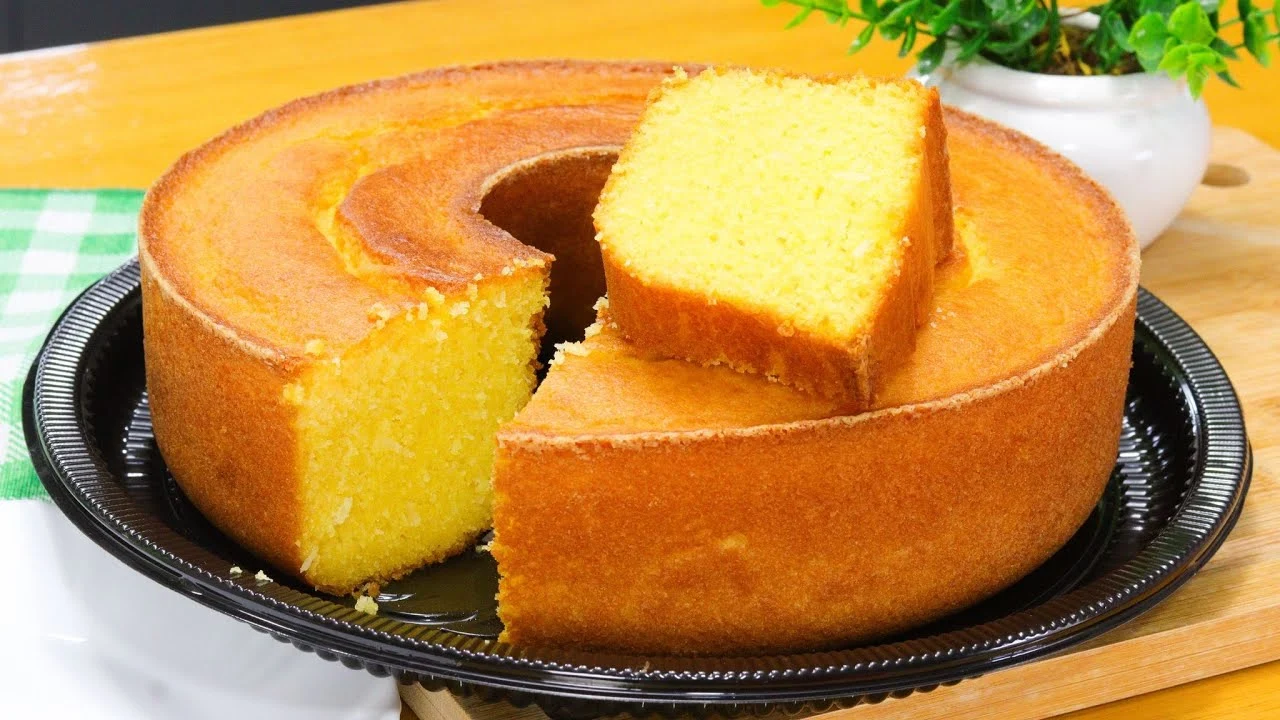 Bolo de Fubá da Vovó Maria com Erva-Doce e Mel Uma Jornada de Sabores Rurais