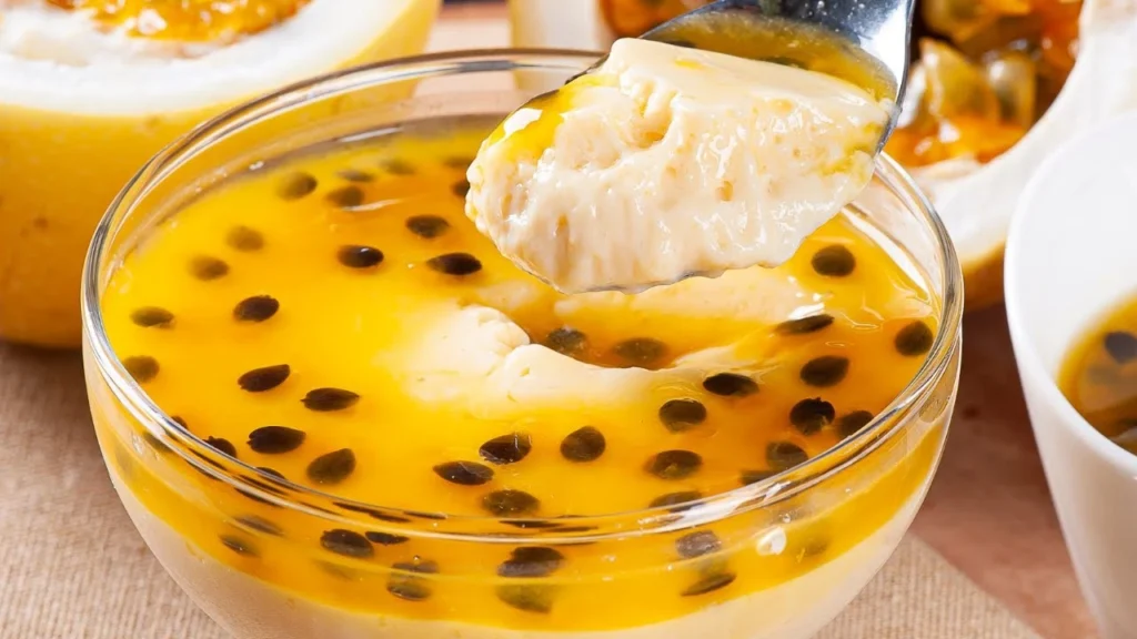 Mousse de Maracujá com Sementes Crocantes Um Sabor Tropical que Refresca
