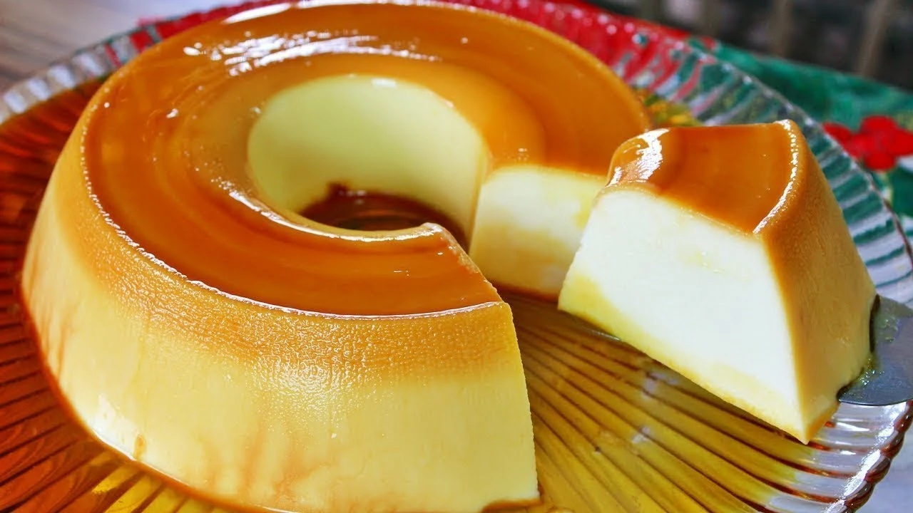 Pudim de Leite Moça Aveludado com Caramelo Suave Um Doce Sabor que Conforta