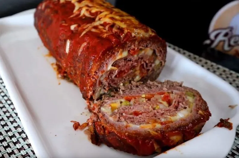 Rocambole de Carne Moída
