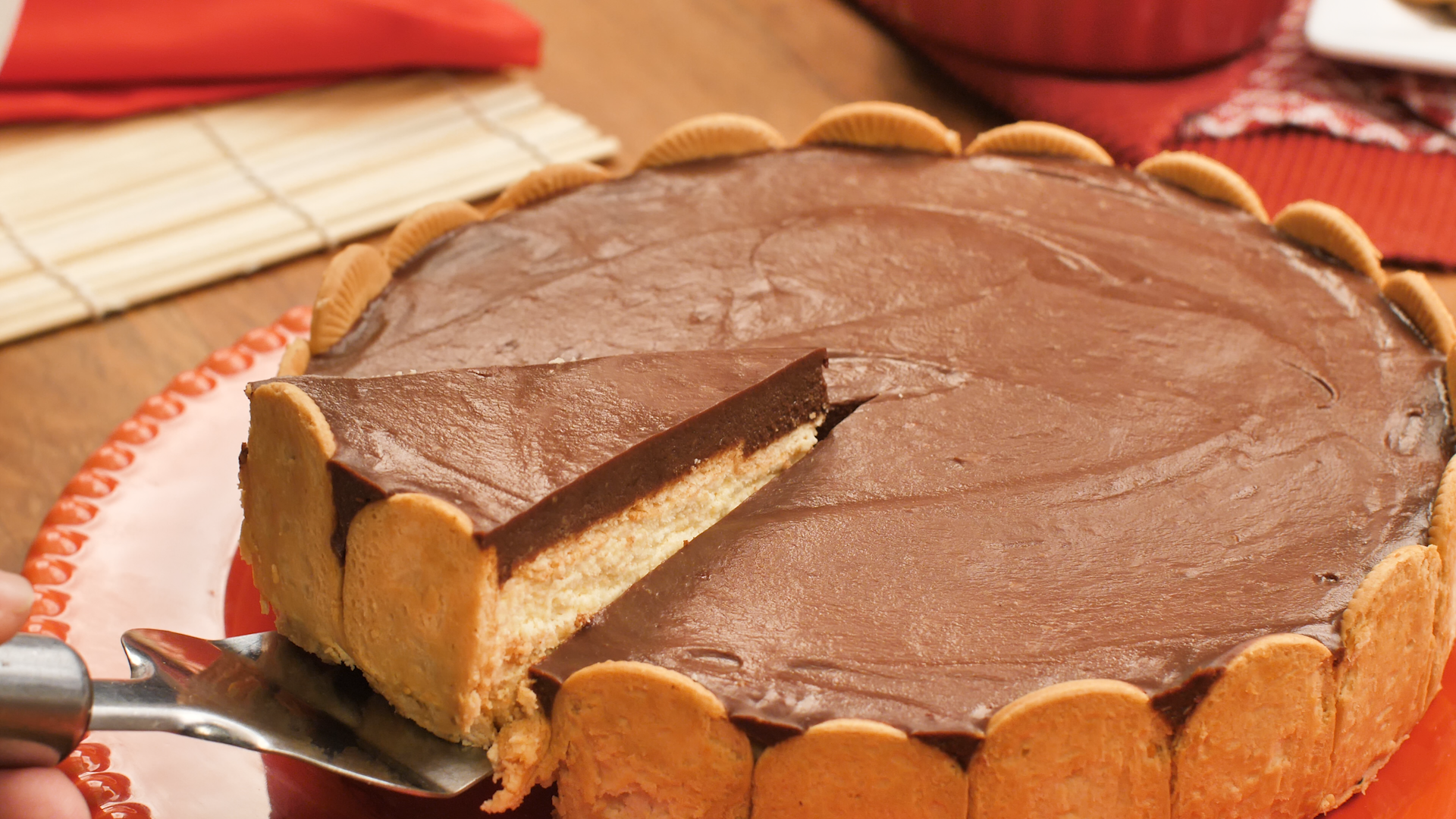 Torta Alemã Cremosa com Chocolate e Avelãs Uma Praticidade que Encanta